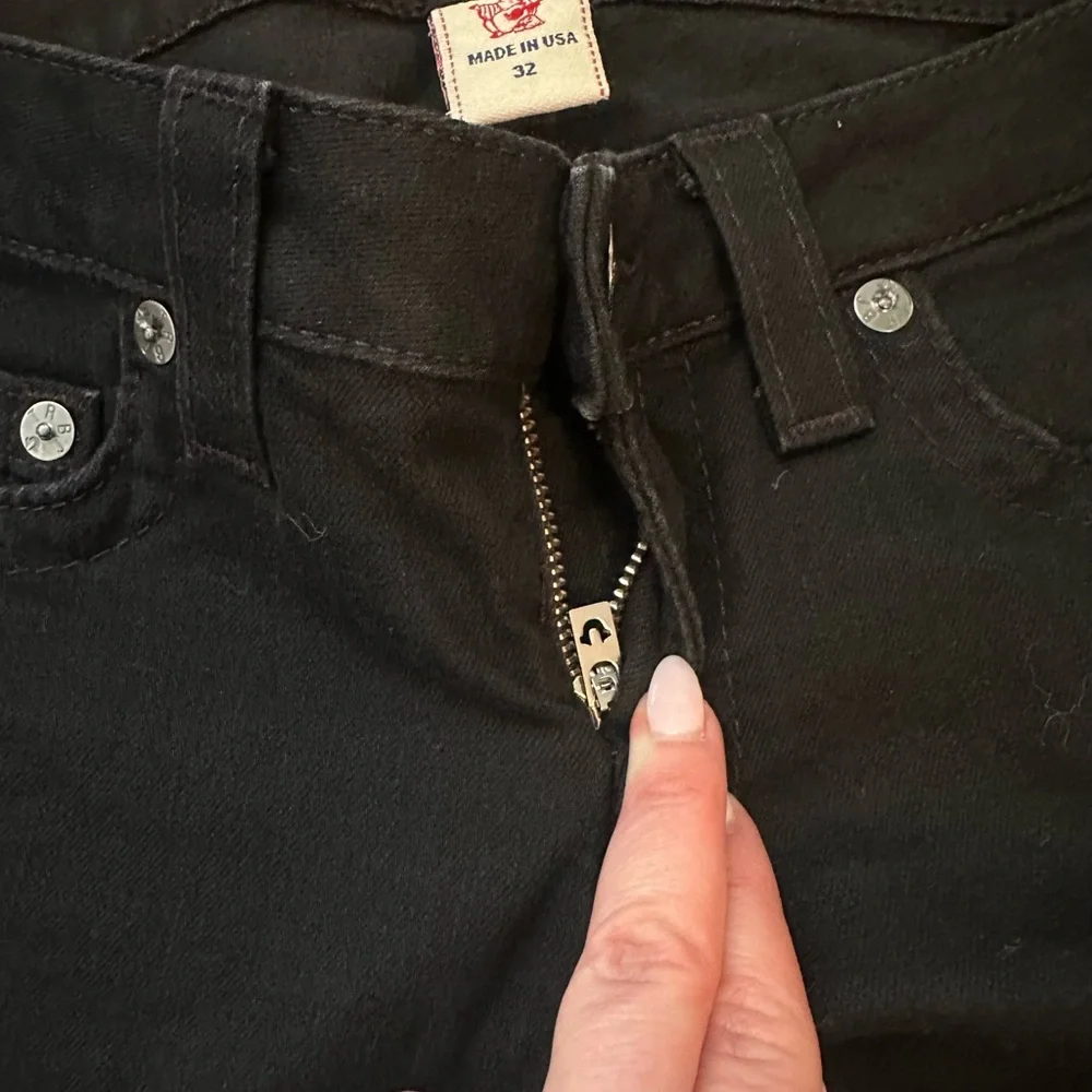 True Religion low rise Black Flare Jeans - Picture 3 of 12